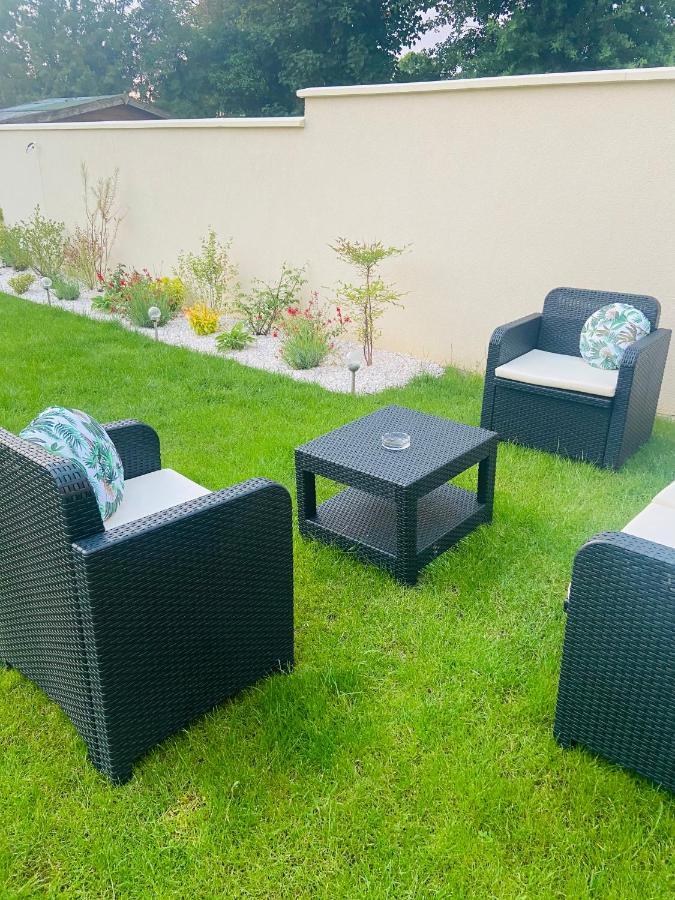 דירות Le Thillay Grand T1 Moderne Jardin Pres De Cdg מראה חיצוני תמונה